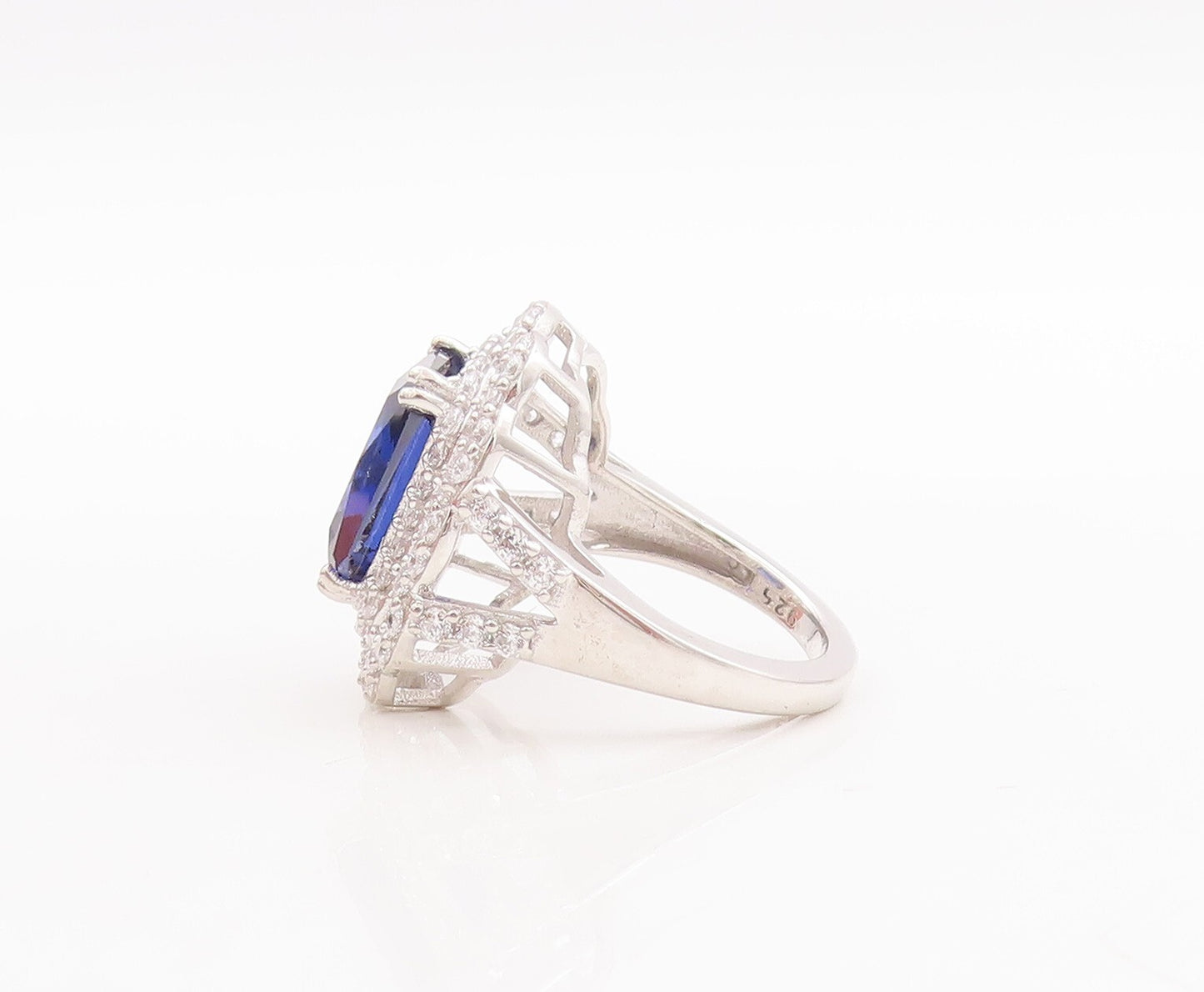 925 Sterling Silver Vintage Ring Rectangle Sapphire Carved CZ Frame Sz 7 RG29367