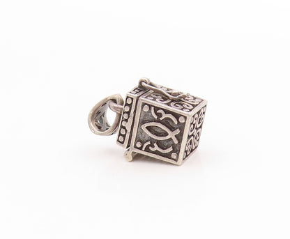 925 Sterling Silver Vintage Pendant 3D Etched Prayer Box Charm OPENS  PT24933
