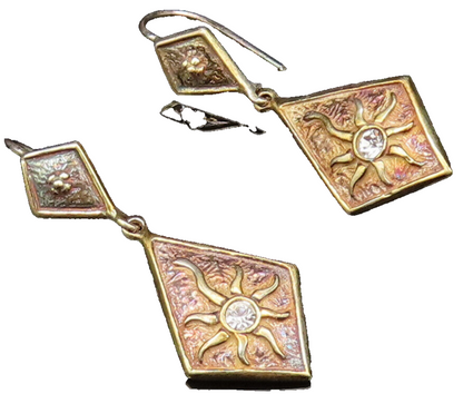 925 Silver  Vintage Cubic Zirconia Sun Motif Diamond Shaped Earrings  EG12227