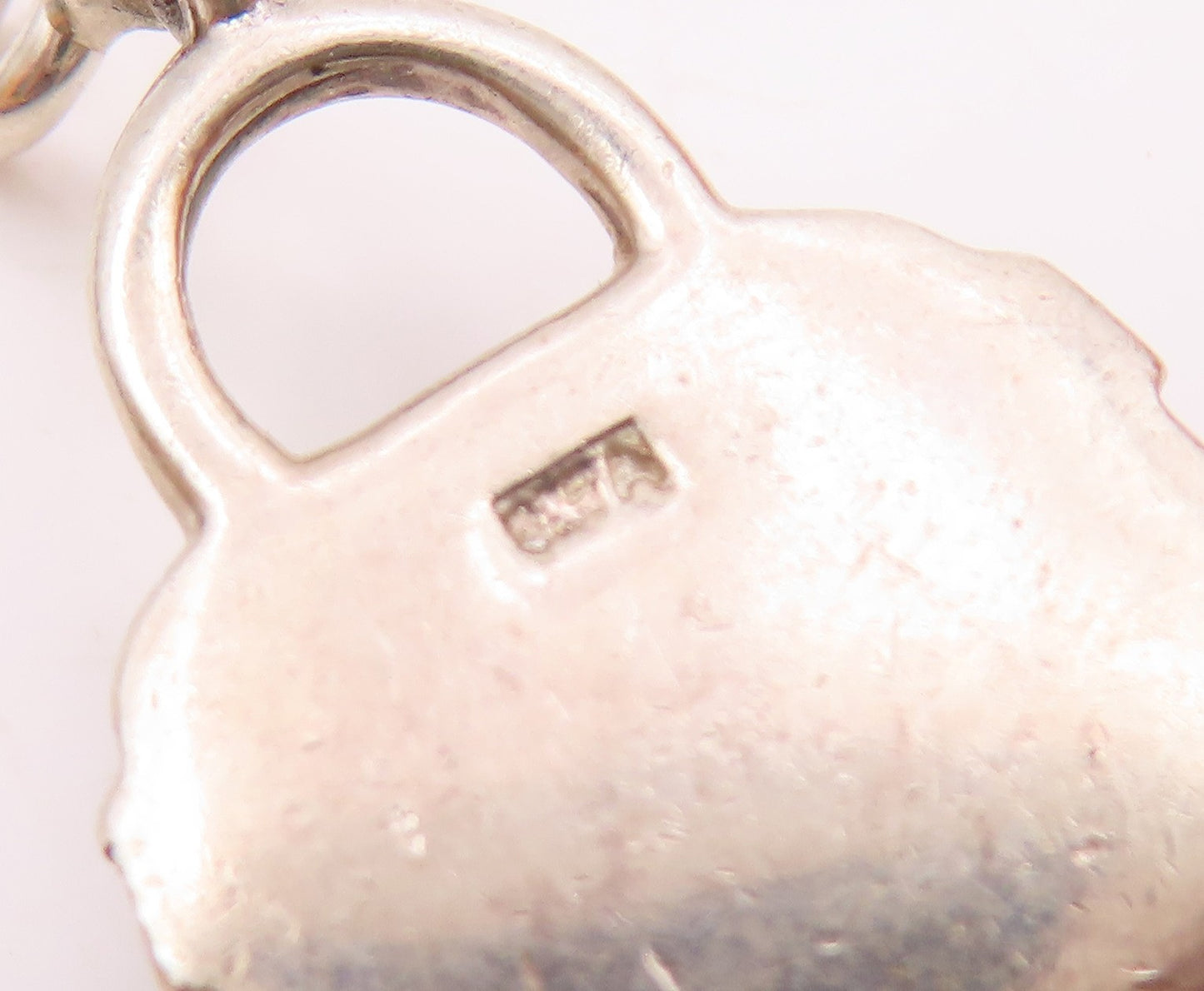 925 Sterling Silver  Vintage Black Enamel Tote Purse Charm Pendant  PT20343