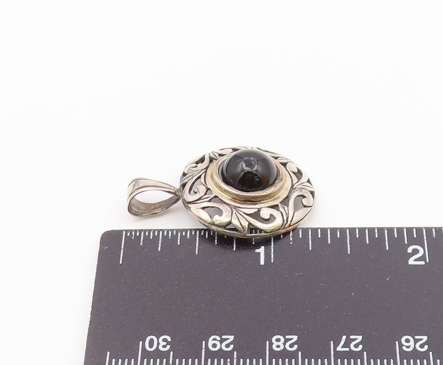 JEZLAINE 925 Sterling Silver  Vintage Black Onyx Swirl Border Pendant  PT16447