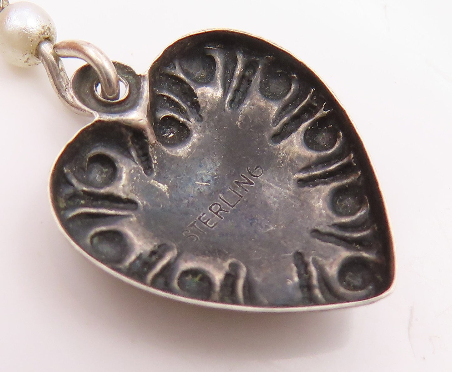 925 Sterling Silver  Vintage Petite Pearl Love Heart Motif Pendant  PT16464