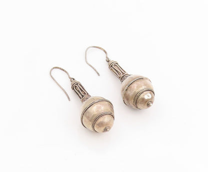 925 Sterling Silver Vintage Earrings Classic Bohemian Gada Shape Dangles EG13758