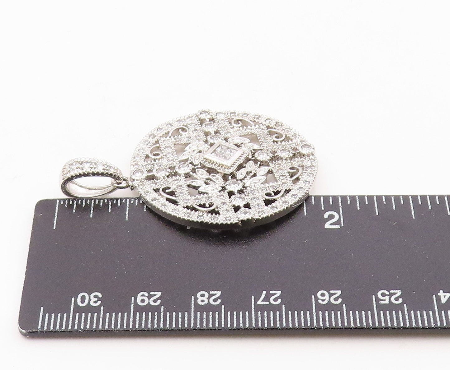 925 Sterling Silver  Vintage Cubic Zirconia Floral Vine Round Pendant  PT14435