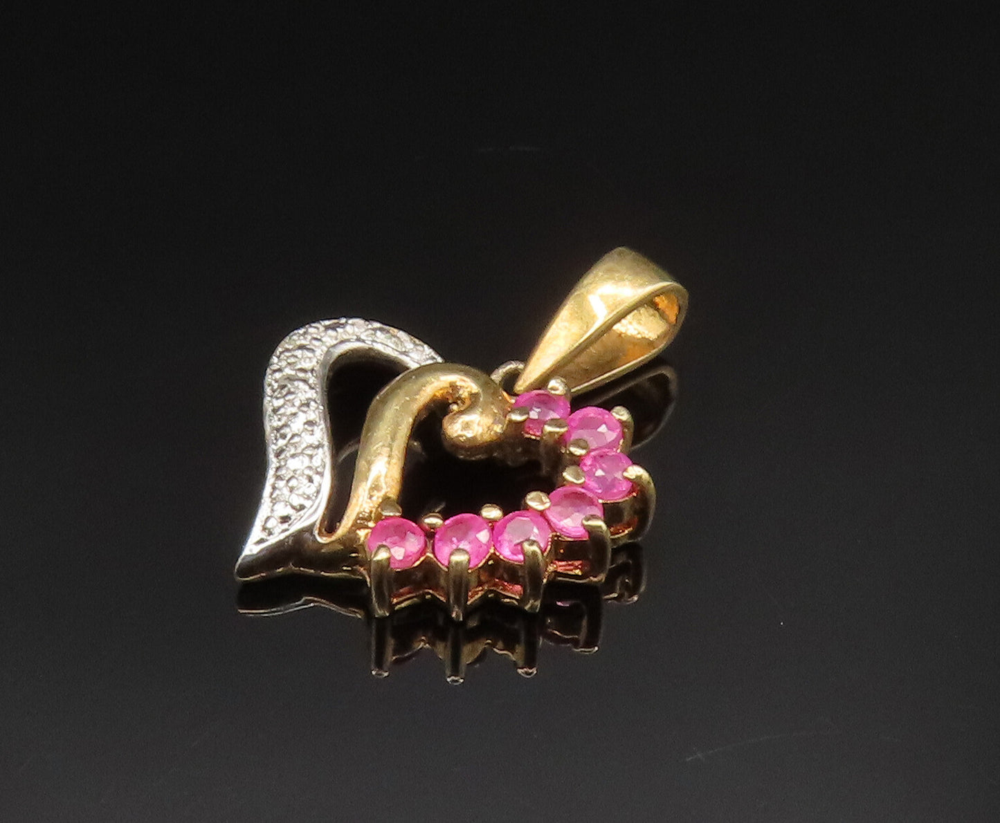 925 Sterling Silver   Vintage Gold Tone Spiked Ruby Love Heart Pendant PT20618