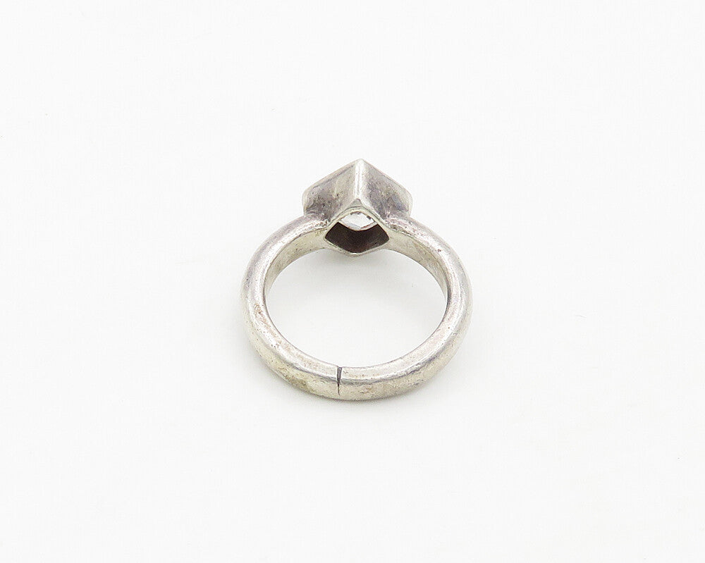 925 Silver   Vintage Shiny Cubic Zirconia Petite Solitaire Ring Sz 4  RG19447