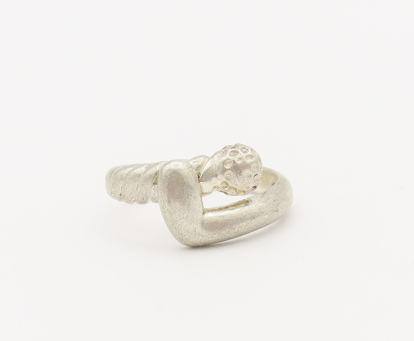 925 Sterling Silver Vintage Ring Dented Head Bypass Lock Carved Sz 8  RG27842