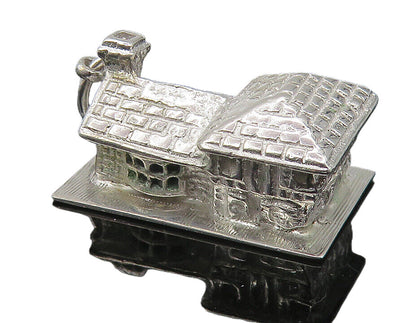 M&M 925 Sterling Silver  Vintage Shiny Hollow House Motif Pendant  PT9435