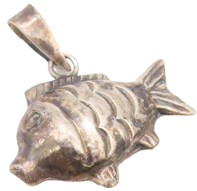 925 Sterling Silver Vintage Pendant Mini Carved Swimming Fish Charm  PT23516