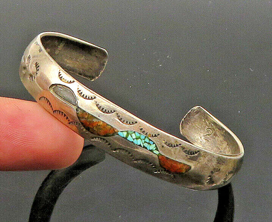 ZUNI NAVAJO 925 Silver  Vintage Turquoise & Coral Etched Cuff Bracelet  BT8942