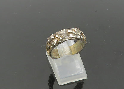 925 Sterling Silver  Vintage Dark Tone Raised Detail Band Ring Sz 7  RG21641