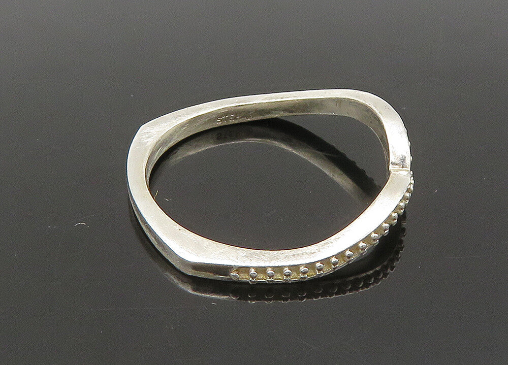 925 Sterling Silver  Vintage Shiny Pointed Design Band Ring Sz 7  RG22175