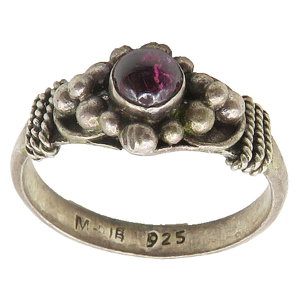 925 Sterling Silver Vintage Cabochon Amethyst Petite Band Ring Sz 4.5  RG19832