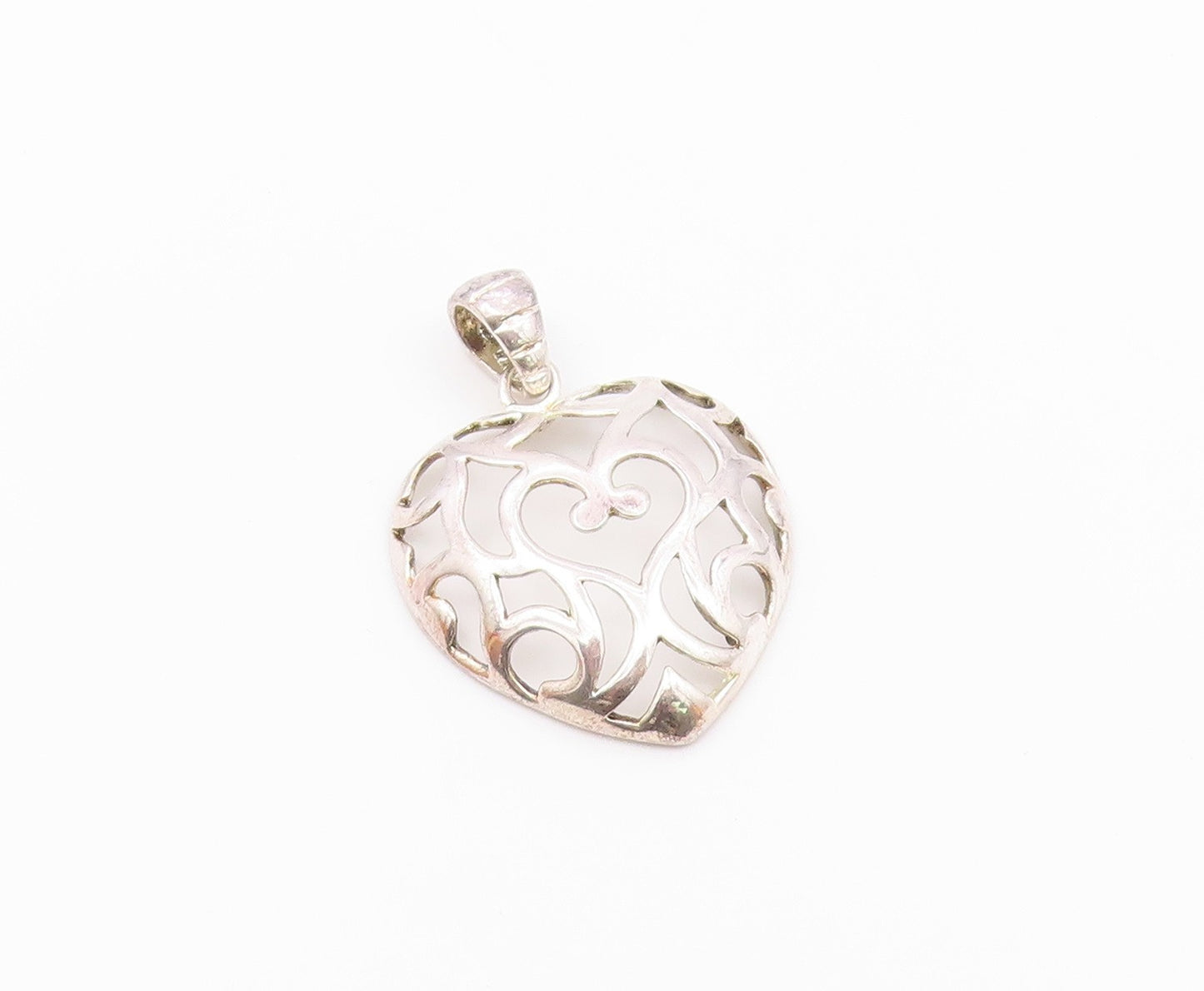 925 Sterling Silver  Vintage Swirl Cutout Love Heart Dome Pendant  PT19664