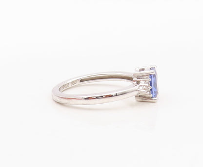 925 Sterling Silver Vintage Ring Rectangle Cut Blue & White CZ  Sz 7  RG30044