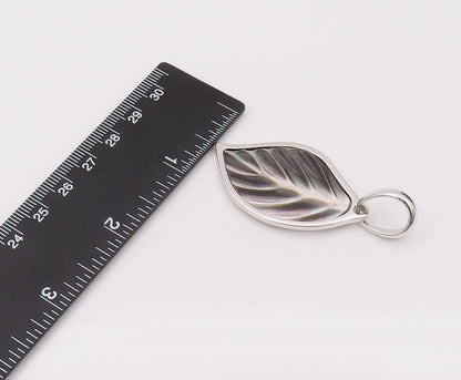 925 Sterling Silver  Vintage Mother Of Pearl Carved Leaf Pendant  PT22212