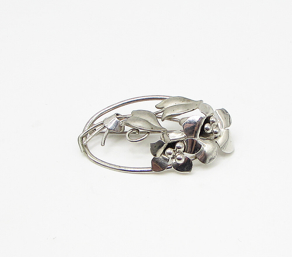 BB 925 Sterling Silver  Vintage Sculpted Floral Brooch Pin  BP1058