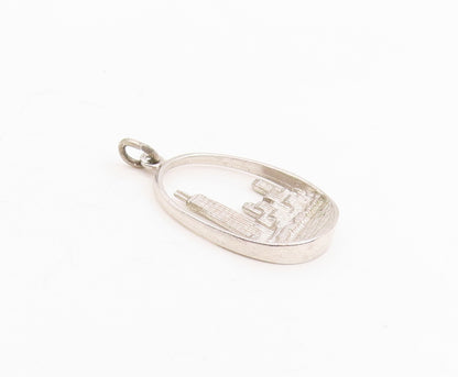 925 Sterling Silver Vintage Pendant Chicago Cityscape Skyline Souvenir  PT25711