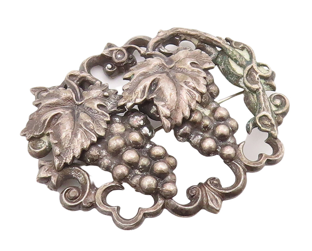 925 Sterling Silver Vintage Brooch Pin Dark Tone Cutout Grape Bush  BP11291