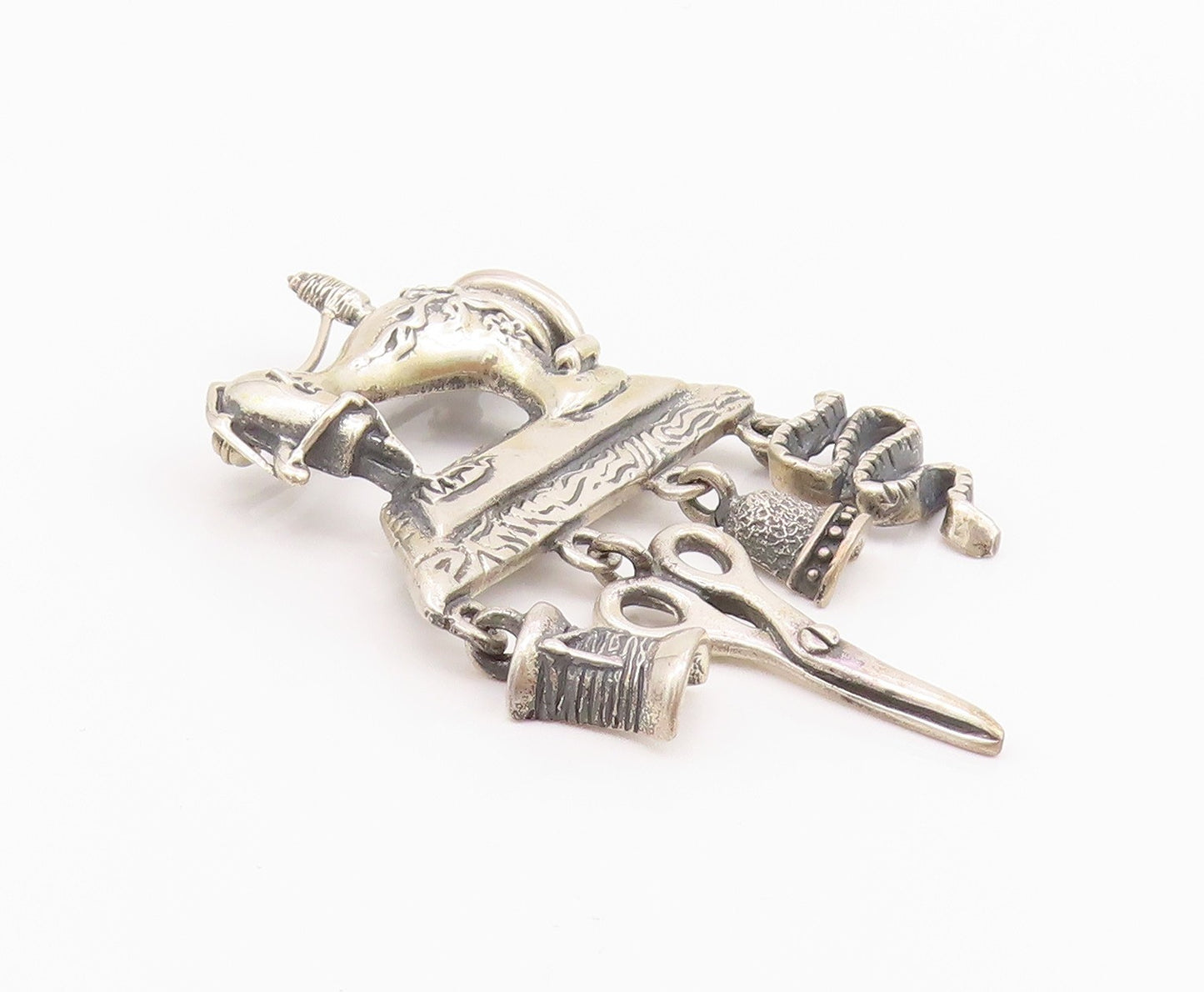 925 Sterling Silver Vintage Brooch Sewing Machine With Dangling Charms  BP11686