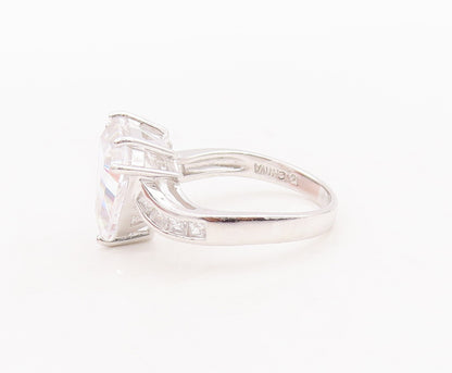 925 Sterling Silver Vintage Ring ROSS SIMONS Triangle Cutout CZ  Sz 9  RG28789