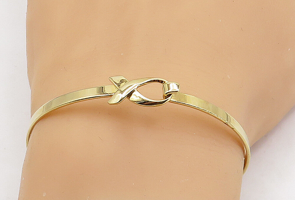 925 Sterling Silver  Shiny Gold Plated Ribbon Detail Bangle Bracelet  BT2071