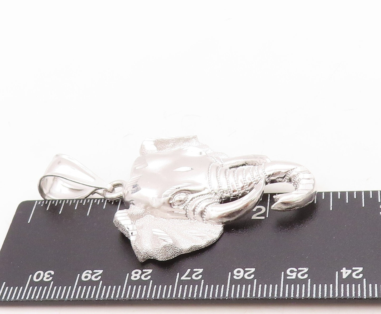 925 Sterling Silver Vintage Pendant Domed Carved Elephant Head  PT23884