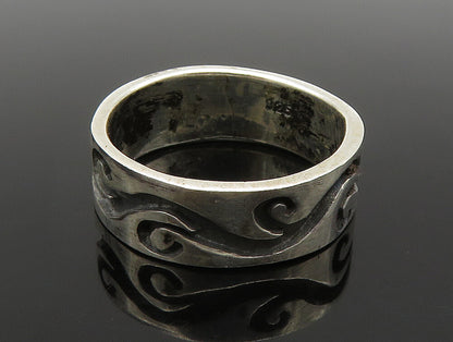 925 Sterling Silver  Vintage Engraved Wave Swirl Band Ring Sz 7.5  RG24412