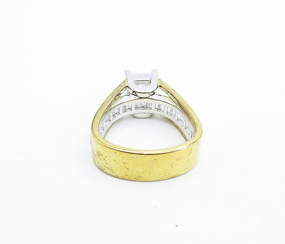 925 Sterling Silver  Cubic Zirconia Solitaire With Accents Ring Sz 7  RG4810