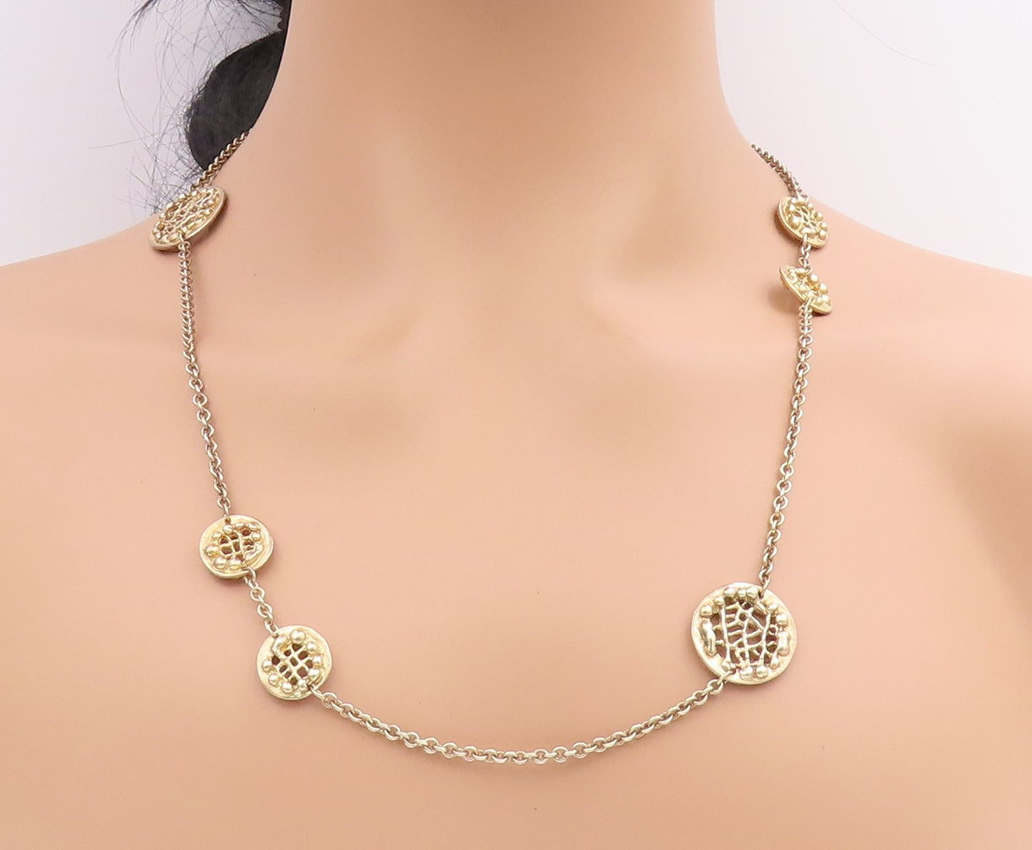 925 Sterling Silver Vintage Necklace Intricate Openwork Disc Long Chain  NE4717
