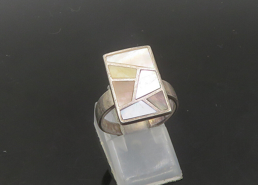925 Sterling Silver  Vintage Inlaid Mother Of Pearl Band Ring Sz 7  RG22262
