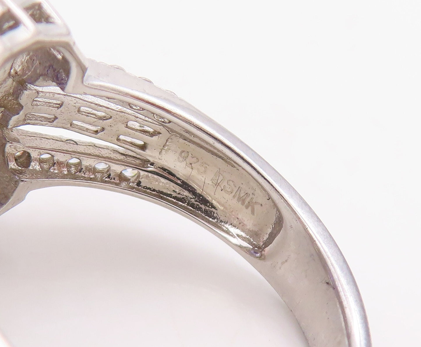925 Sterling Silver Vintage Ring Rectangle Sapphire Halo CZ Inlay  Sz 7  RG30745