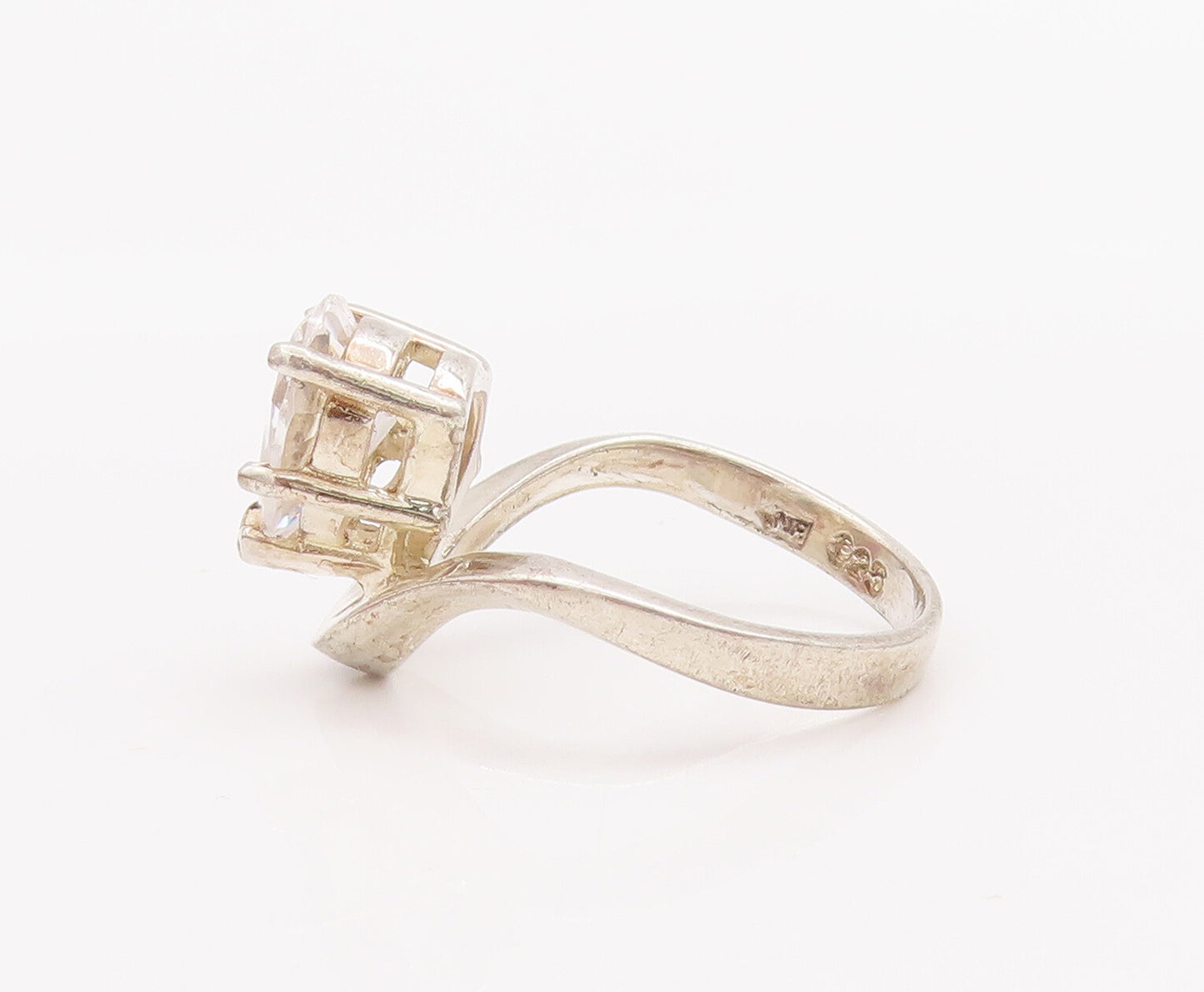 925 Sterling Silver Vintage Ring Swirled Shank Drop Cut CZ  Sz 6  RG28308