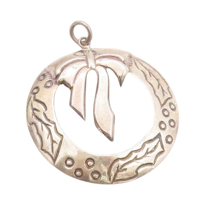 925 Sterling Silver Vintage Pendant Christmas Floral Etched Wreath  PT24080
