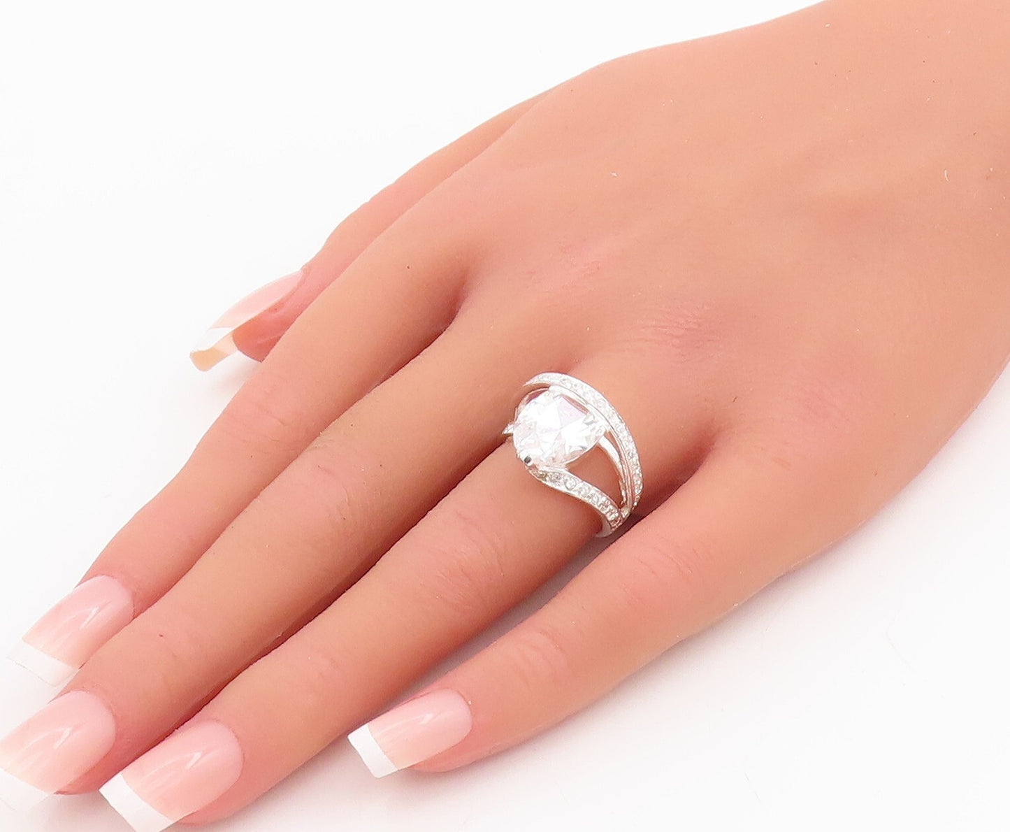 925 Sterling Silver Vintage Ring Designer Drop & Round Cut CZ  Sz 6  RG28867
