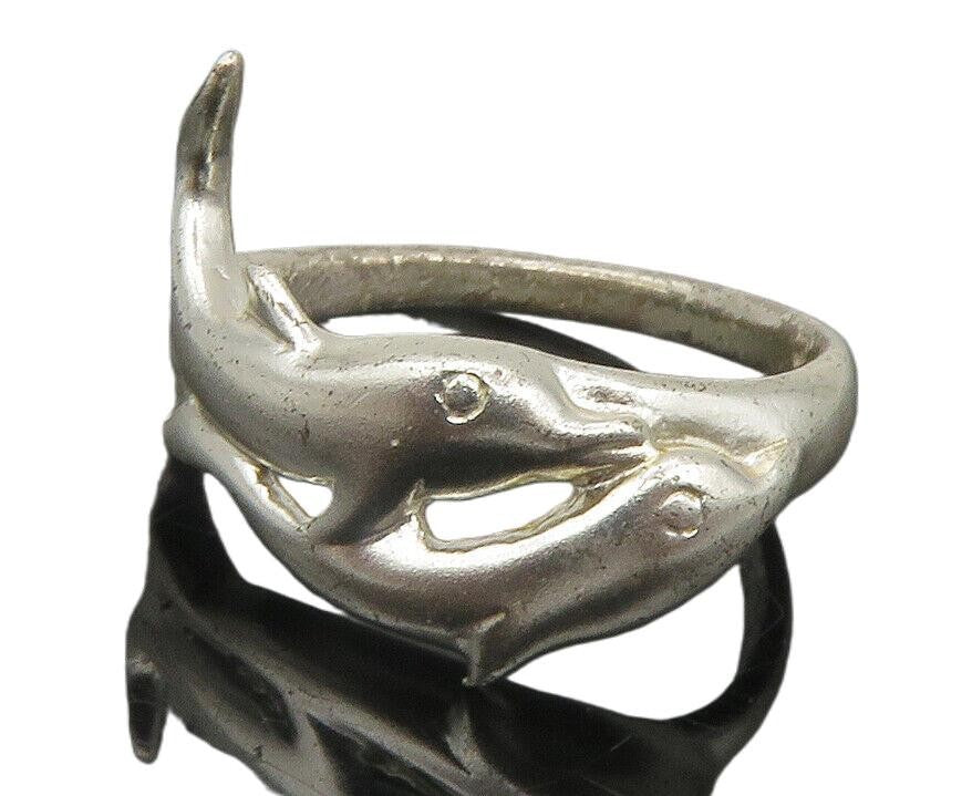 925 Sterling Silver  Vintage Shiny Dolphin Motif Band Ring Sz 6.5  RG11949