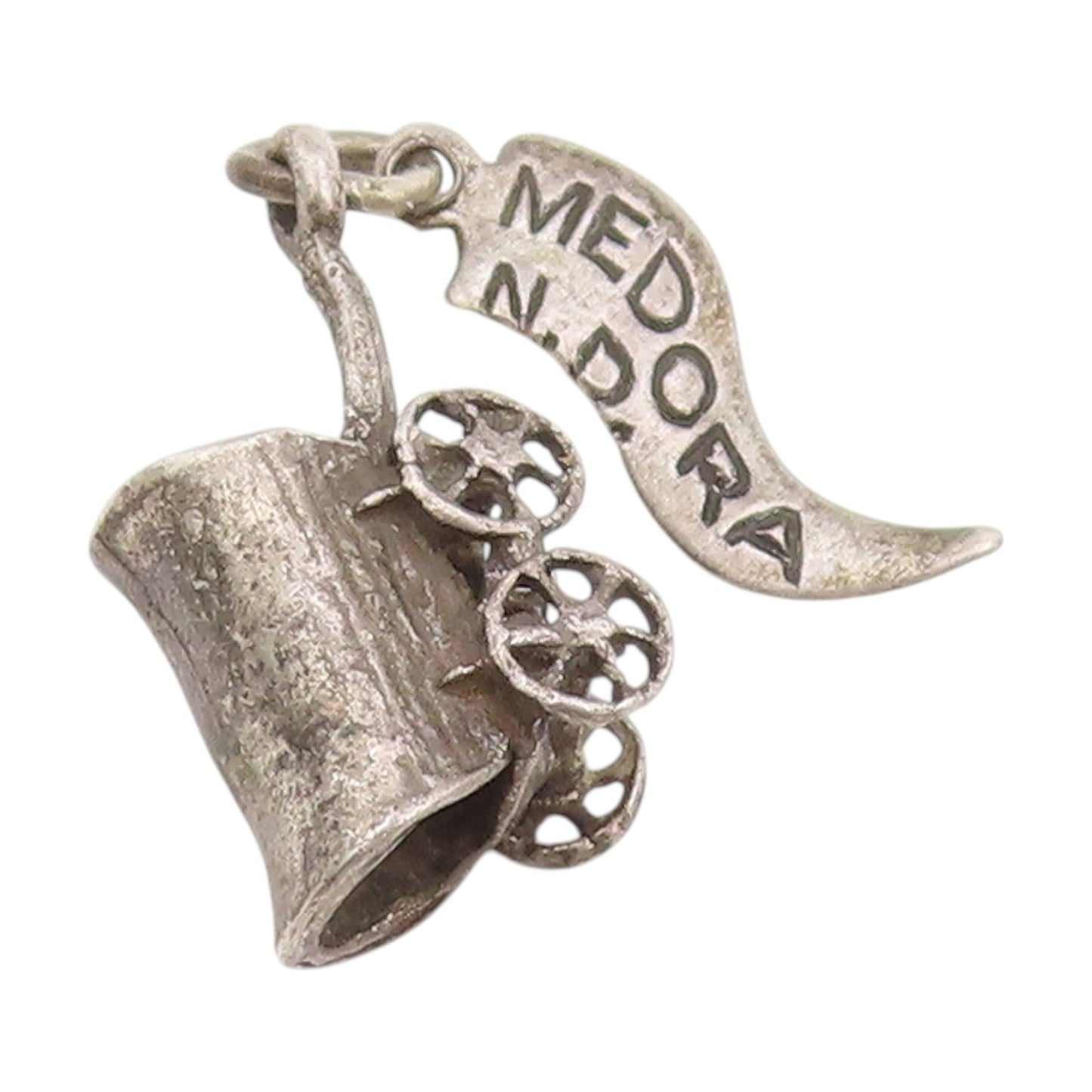 925 Sterling Silver Vintage Pendant Engraved Medora ND Carriage Wheels  PT25227