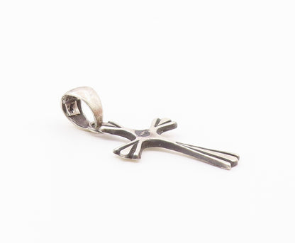 925 Sterling Silver  Vintage Religious Cross Oxidized Detail Pendant  PT16657