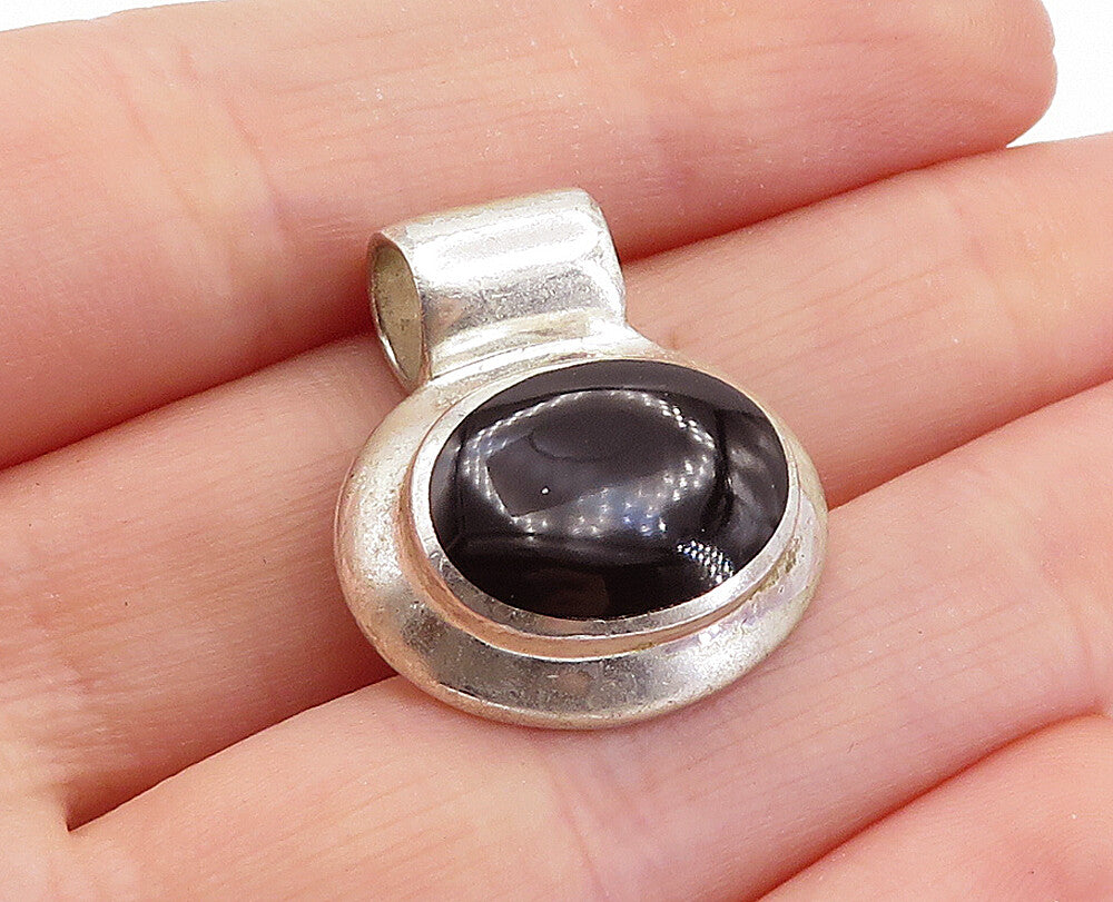 925 Sterling Silver  Vintage Cabochon Cut Black Onyx Slide Pendant  PT4142