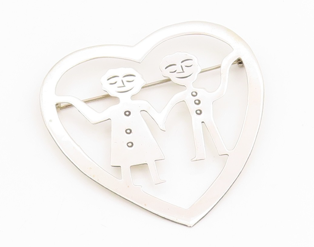 925 Sterling Silver Vintage Brooch Happy Couple Holding Hands Love Pin  BP11989