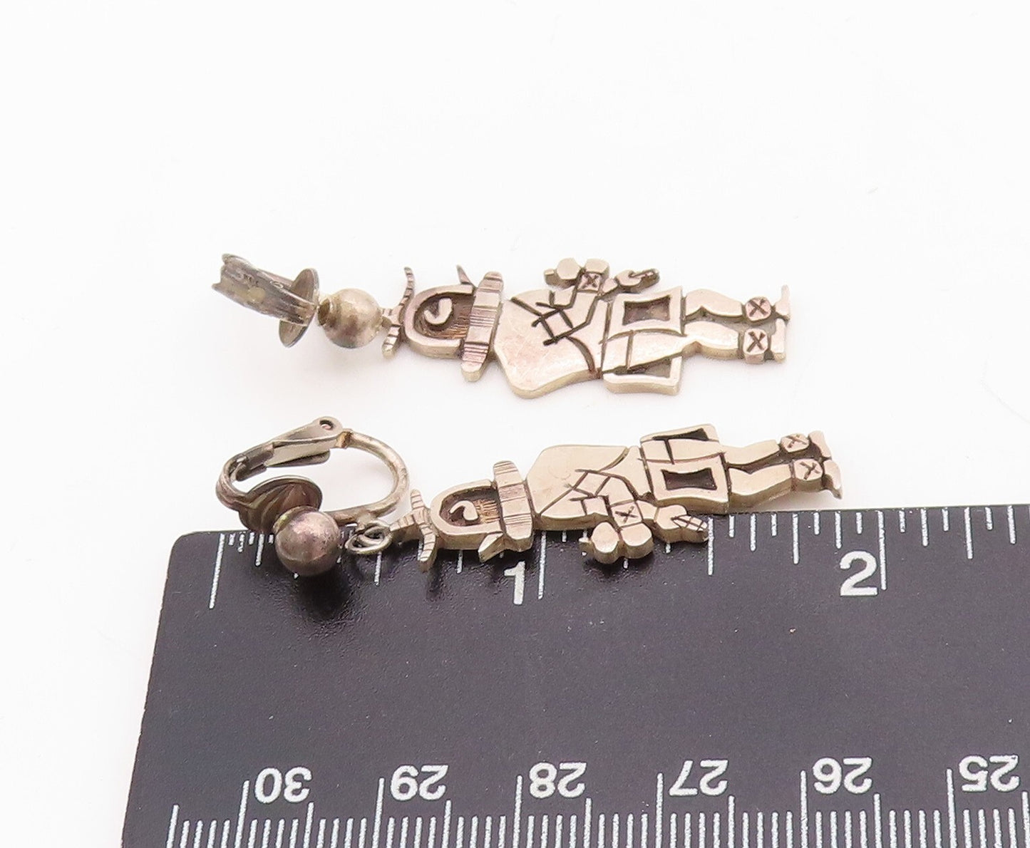 925 Sterling Silver Vintage Earrings NAVAJO Solid Carved Musician  EG13239