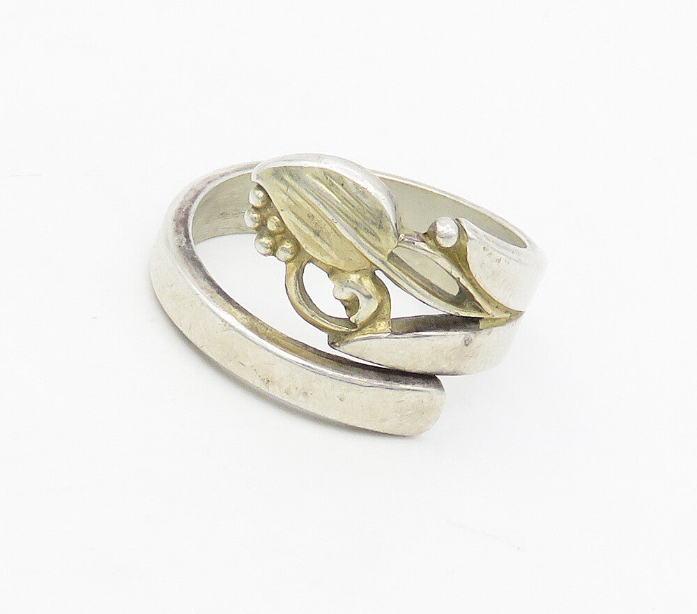 ROBINSON & CO. 925 Silver  Vintage Two Tone Floral Bypass Ring Sz 7  RG17027