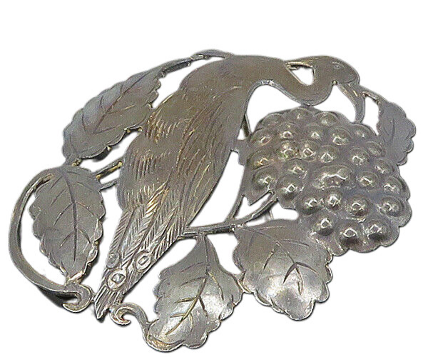 HANDERBEIT 925 Sterling Silver  Vintage Oxidized Grape Vine Brooch Pin  BP8502