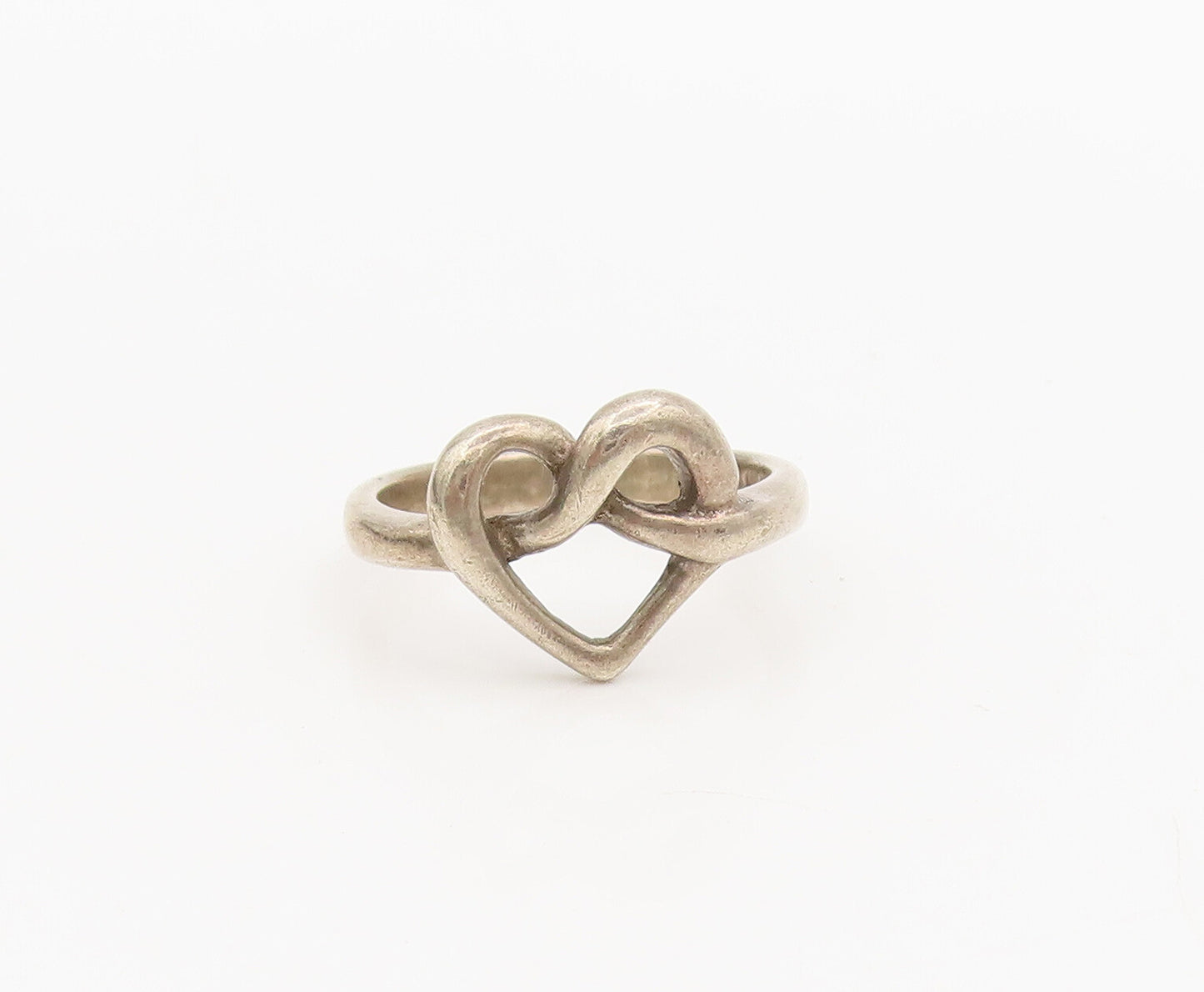 925 Sterling Silver  Vintage Cutout Caved Swirly Heart Ring Sz 5  RG27045