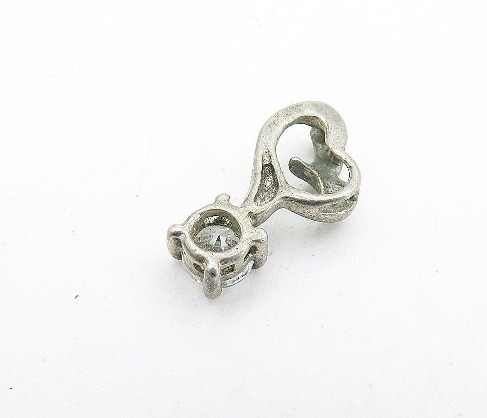 925 Sterling Silver  Vintage Petite Cubic Zirconia Love Heart Pendant  PT3956