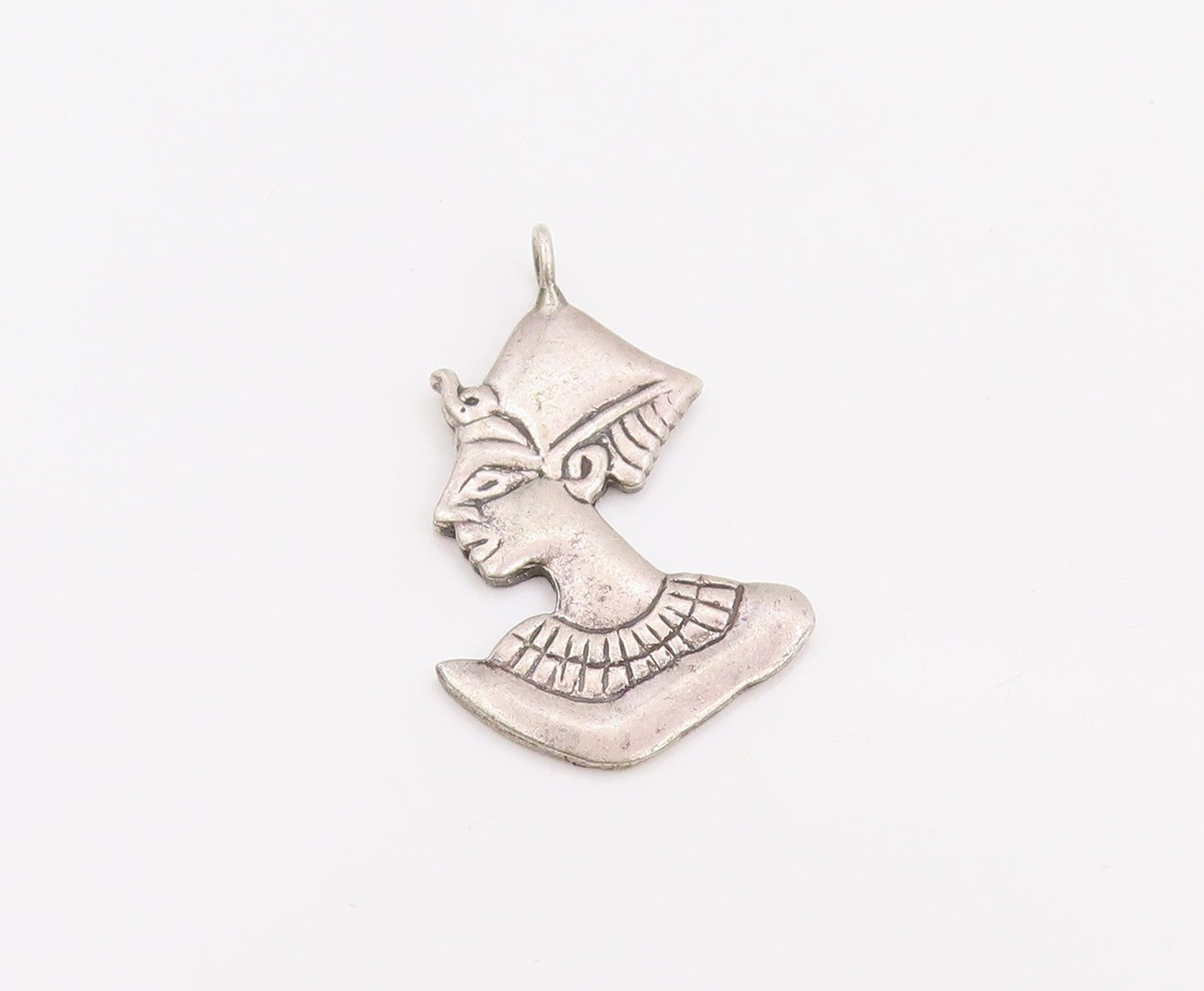 925 Sterling Silver Vintage Pendant Etched Egyptian Queen Nefertiti  PT25399