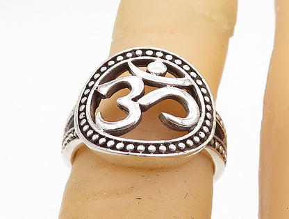 925 Sterling Silver  Vintage Om Spiritual Symbol Band Ring Sz 4.5  RG8101