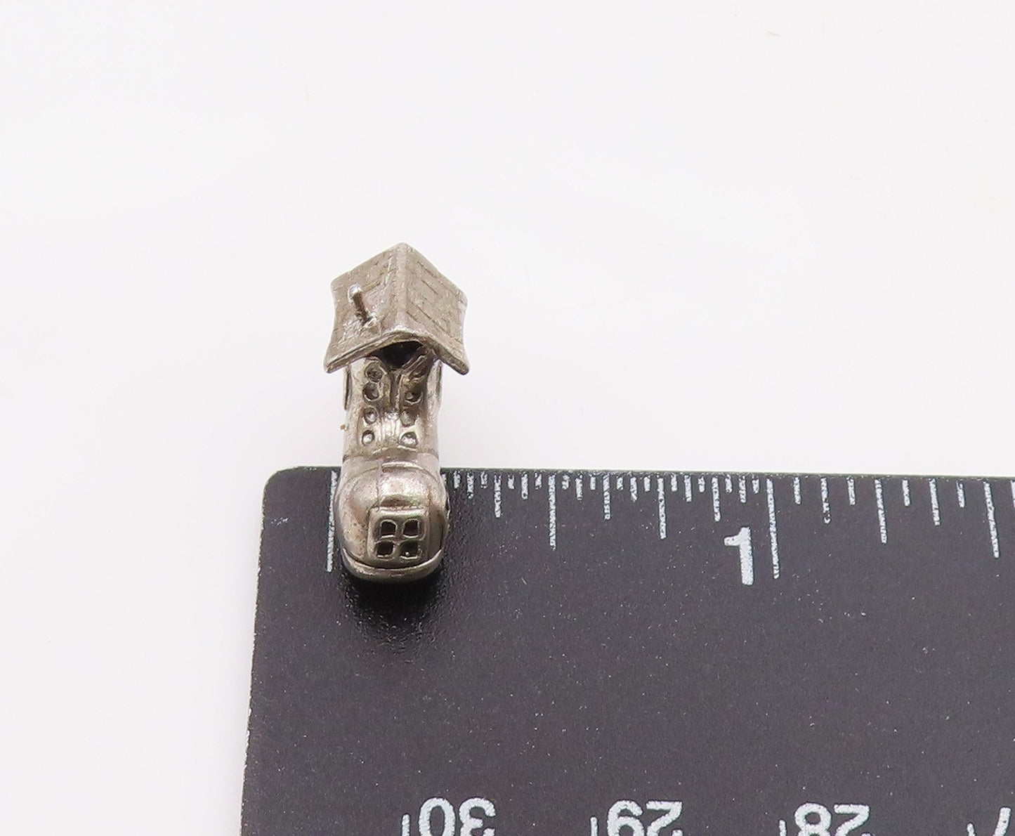 925 Sterling Silver  Vintage Petite House Boot Motif Pendant (OPENS)  PT18319