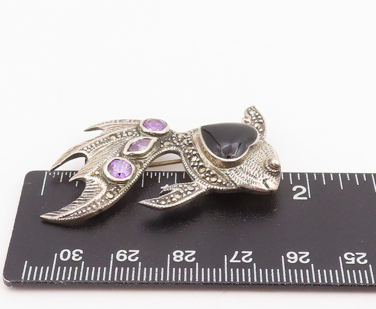 925 Sterling Silver Vintage Brooch Heart Shape Onyx & Amethyst Koi Fish  BP12302