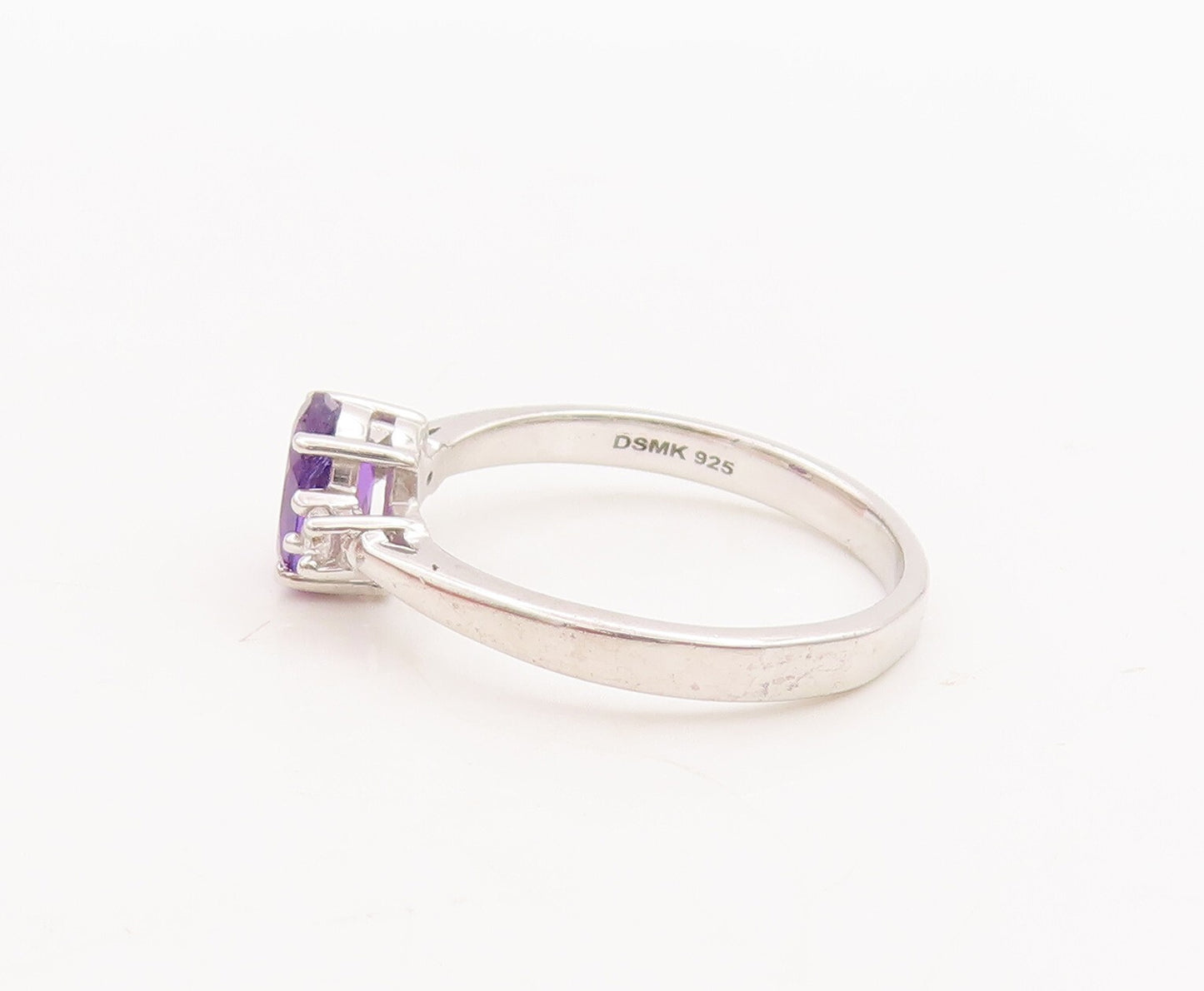 925 Sterling Silver Vintage Ring Oval Cut Amethyst CZ Side Stone  Sz 7  RG29207